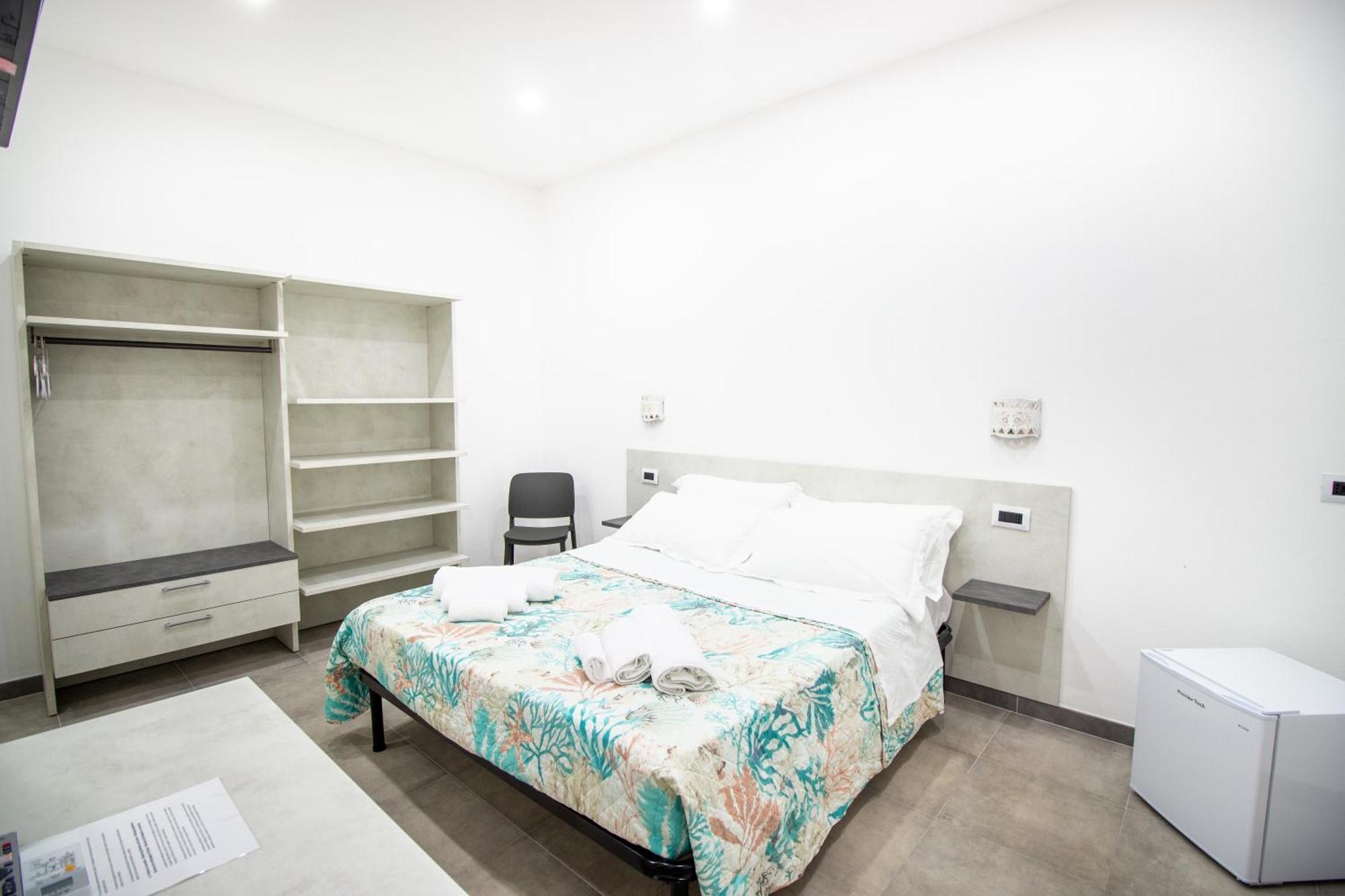 S'Omu E Chicchinu Rooms Кардеду Екстер'єр фото
